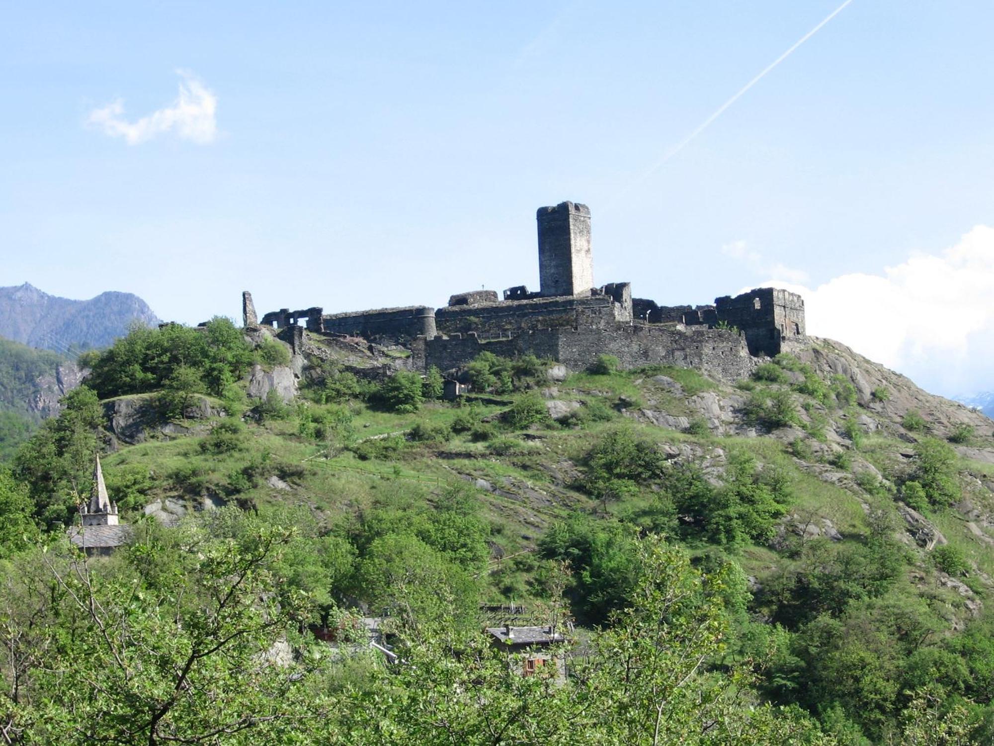 Hotel Castello مونتجوفيت المظهر الخارجي الصورة
