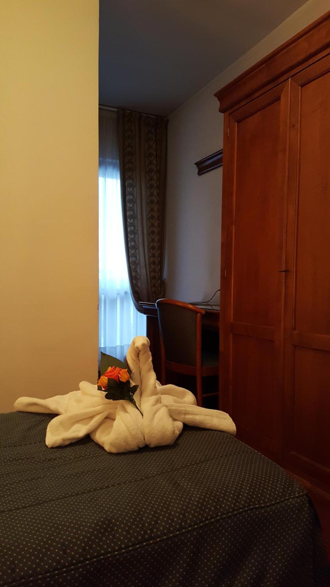 Hotel Castello مونتجوفيت الغرفة الصورة